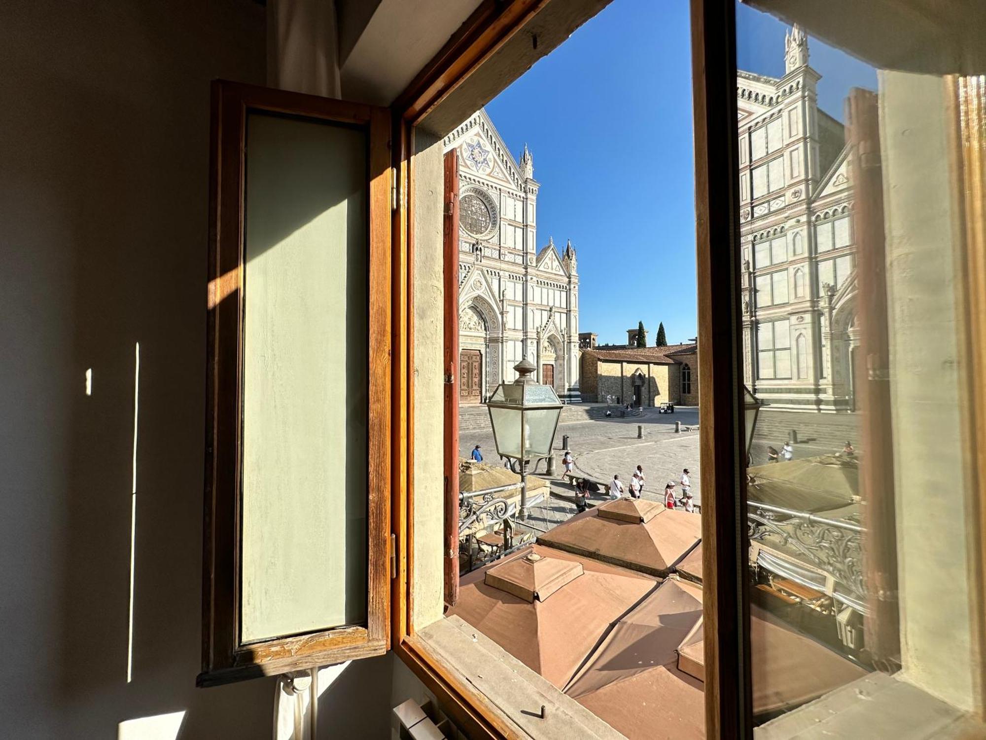 شقة Luxurious View On Santa Croce فلورنس المظهر الخارجي الصورة